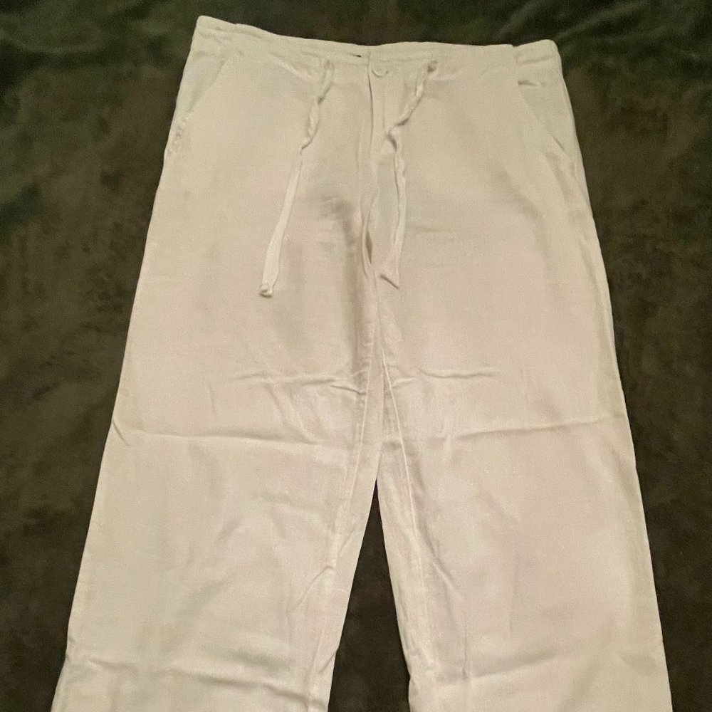 Calvin Klein White Linen Capris